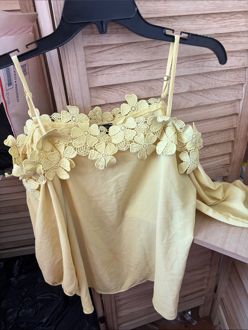 Yellow Floral Lace-Trim Camisole With Sleeves Medium